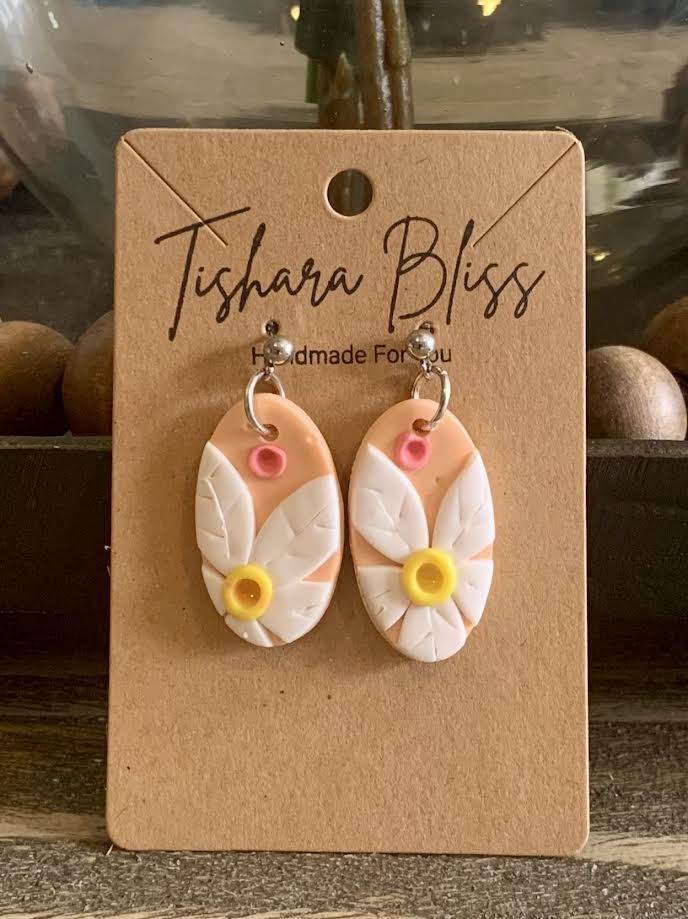 Peach Ovals & Flowers