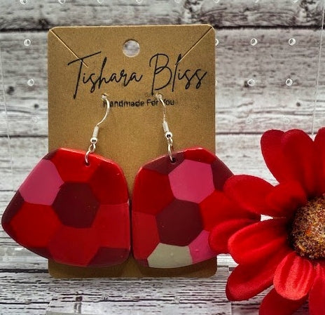 Red & White Geometric Patterned Trapezoids