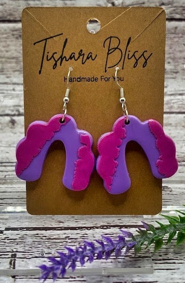 Purple & Dark Pink Wavy Horseshoes