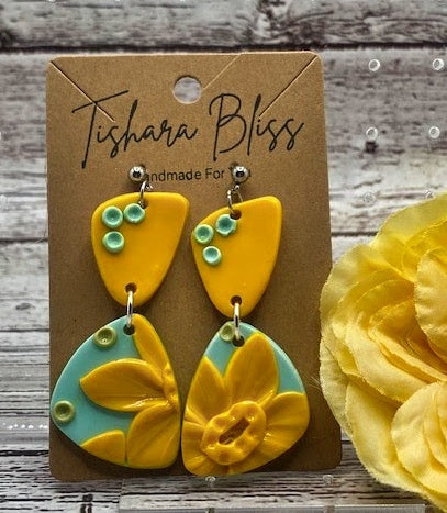 Aqua Geometric Shapes With Yellow Flowers